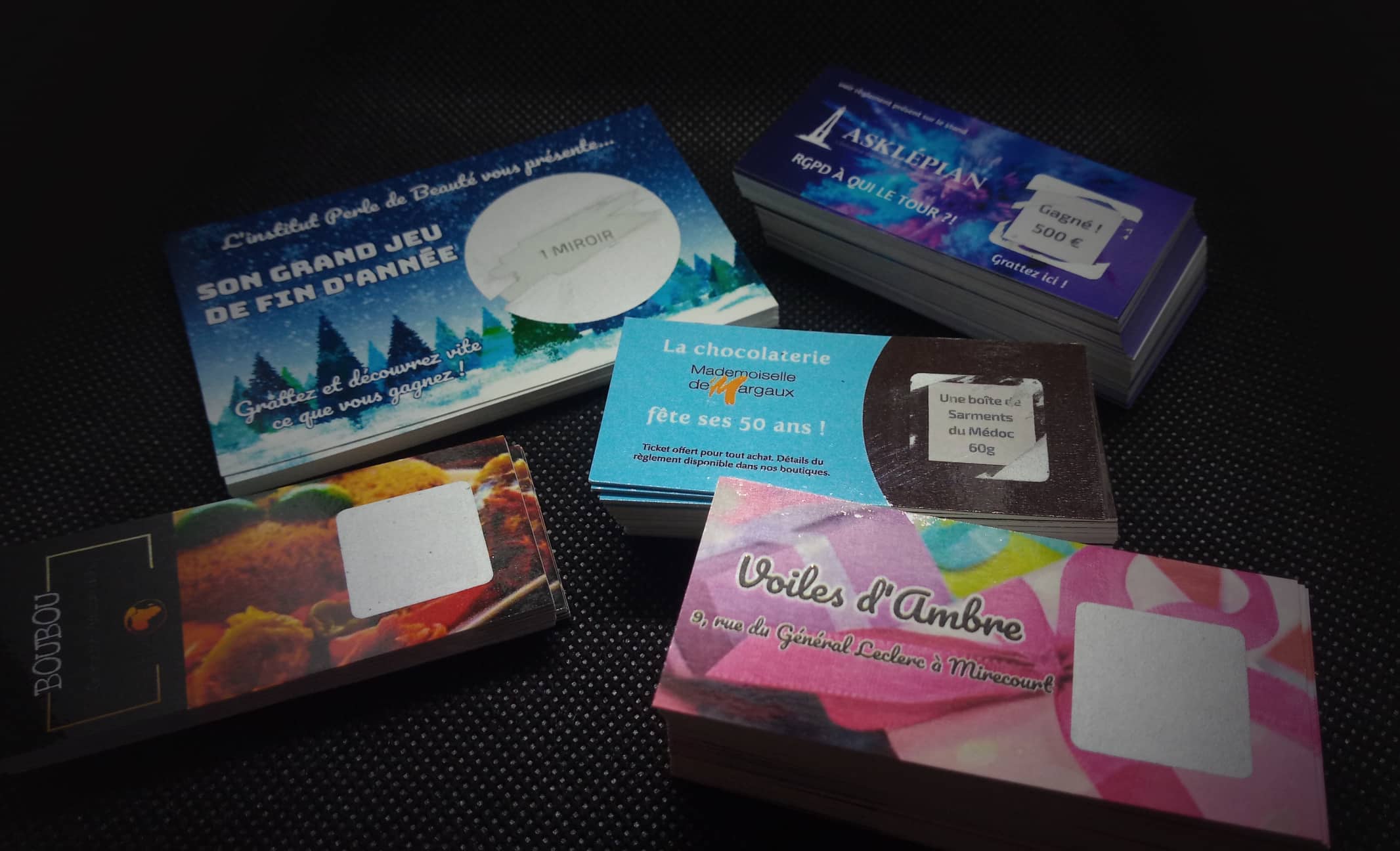 An evening is full of activities to charm and offer new experiences to those who have come to laugh, dance, and have fun. An evening is perfect for a low-cost promotional operation. Using an evening to provide fun and entertainment through customizable scratch tickets will be an excellent way to stand out in a lively environment.