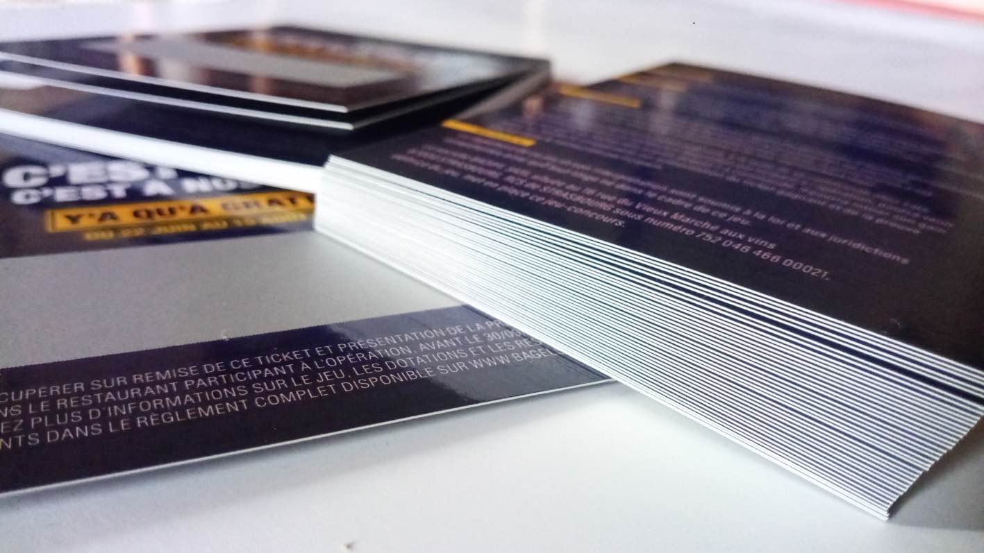 These days, many companies aiming to promote a product through an advertising campaign are numerous and all seek to be as inventive as possible. Indeed, many consumers are tired of traditional advertisements, and it takes extra originality to capture their attention and get them interested in the product or service you're trying to promote. What attracts the public the most are games. Both fun and entertaining, games attract many consumers who quickly get involved and want to try to win a prize. In France, scratch tickets are very popular and generate sales figures of over fifteen million euros per year. Indeed, seen as a fun way to win something, these customizable small cards appeal to a large number of people, from all social backgrounds. So why not use scratch tickets in your next advertising campaign to arouse the curiosity of potential customers and thus expand your clientele while also retaining the one you already have?