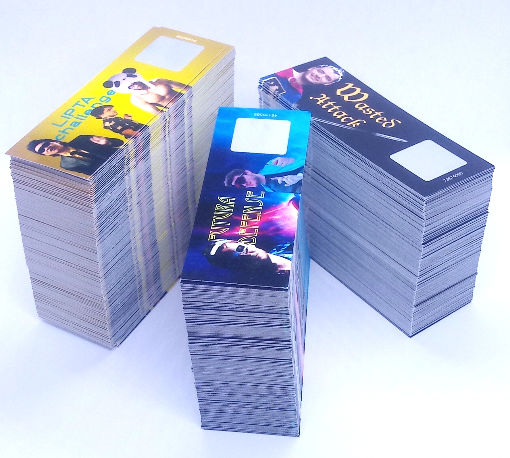 Several studies show that having happy and fulfilled employees in their work leads to numerous benefits, both in the atmosphere and in the annual results of a company. Are you looking for a fun and inexpensive solution to reward your employees for their commitment to the company? Discover the personalized scratch card and all its advantages!